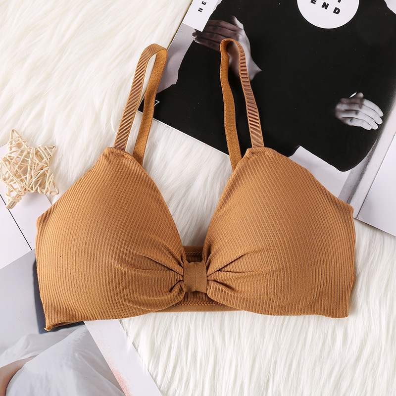 Bra Aktif Seksi Wanita Tanpa J - T Shirt Bra Seamless ulasan dan harga